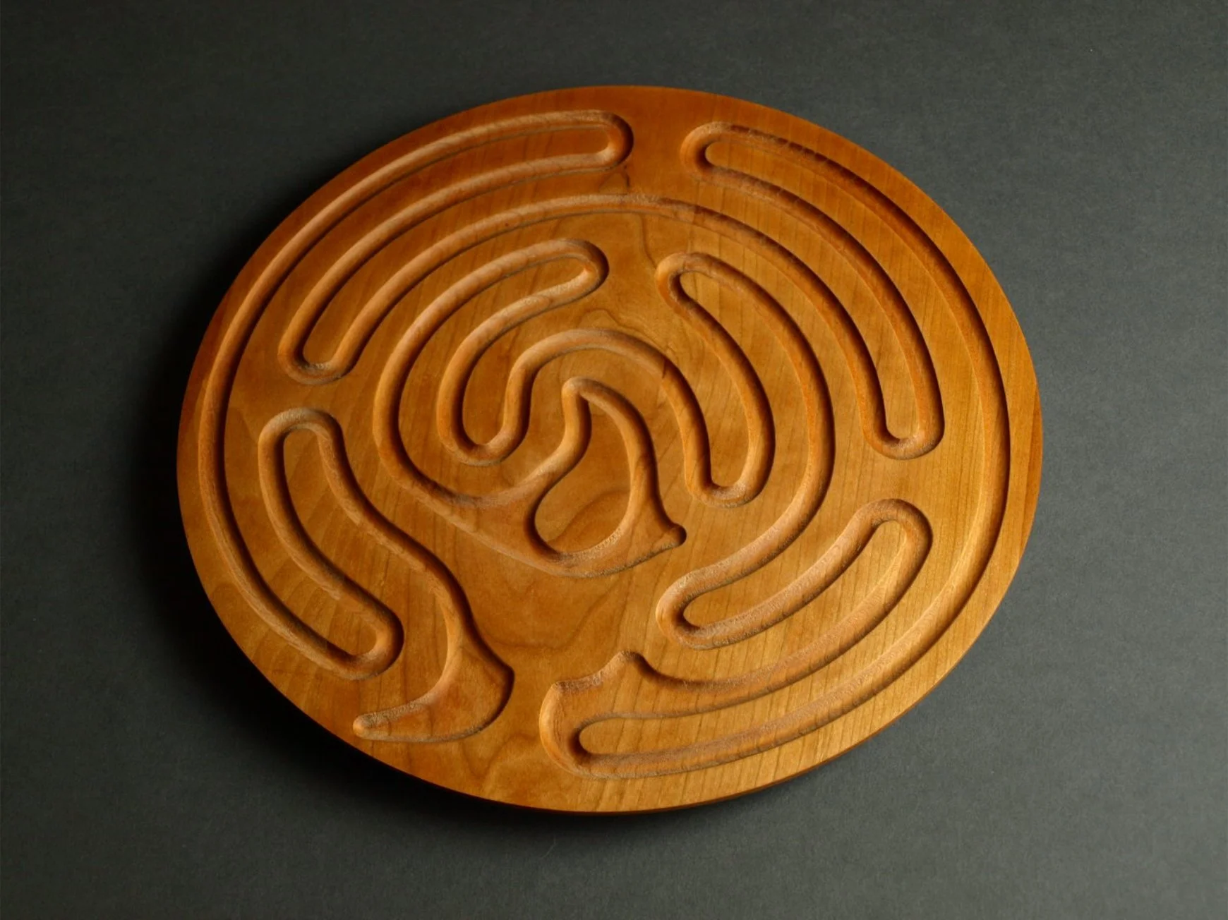 7-Circuit Chartres Finger Labyrinth, Maple — Watson Studios: Brian